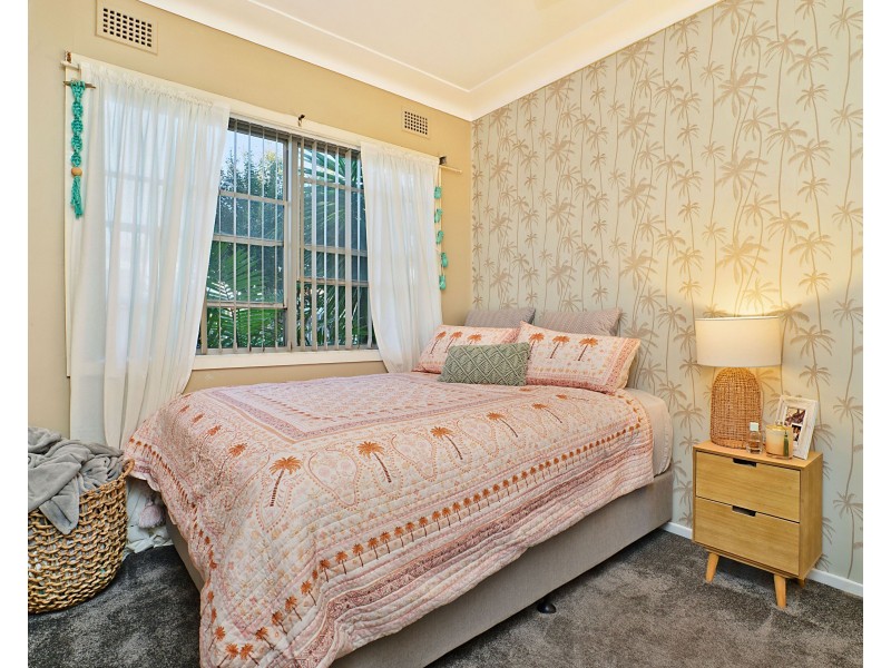 15 Centre Street, Tenambit NSW 2323