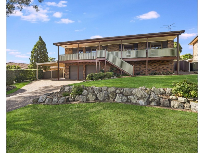 8 Natalie Close, Tenambit NSW 2323