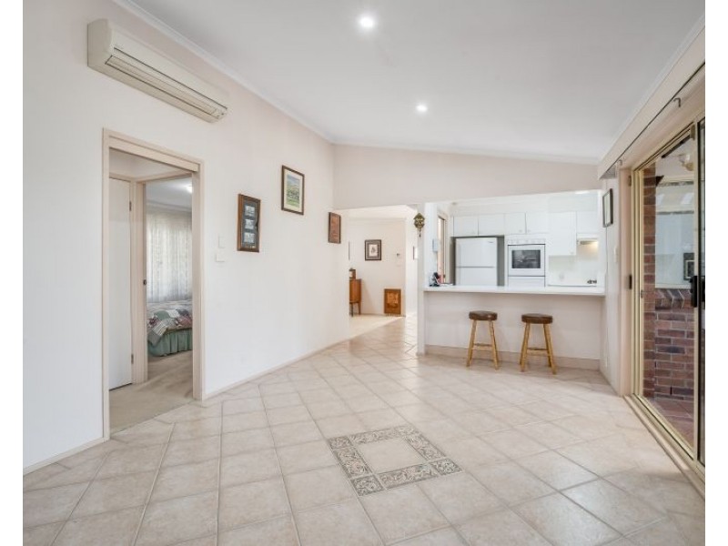 8 MacGregor Close, Tenambit NSW 2323