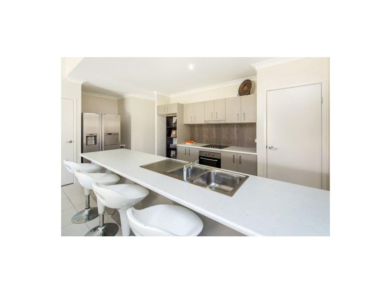 73 Pine Street GREENWOOD GROVE, Cooroy QLD 4563