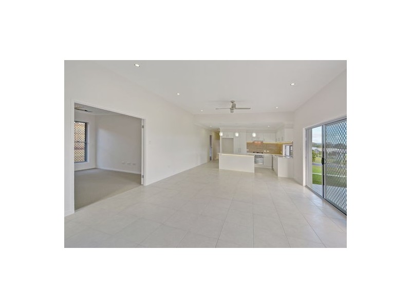 22 Leapai Pde Griffin Crest, Griffin QLD 4503
