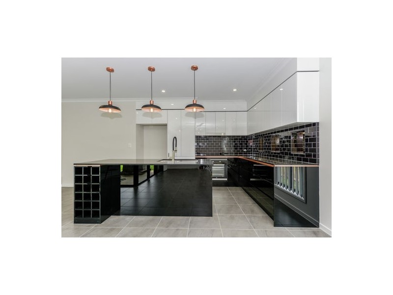 475 New Road, Palmview QLD 4553