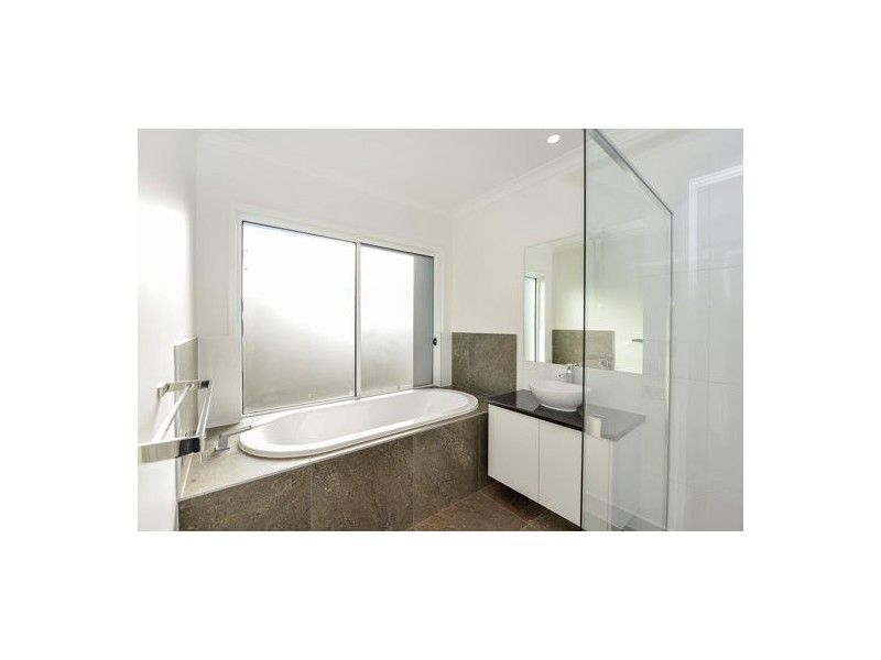 977 Lodge Court, Bells Creek QLD 4551