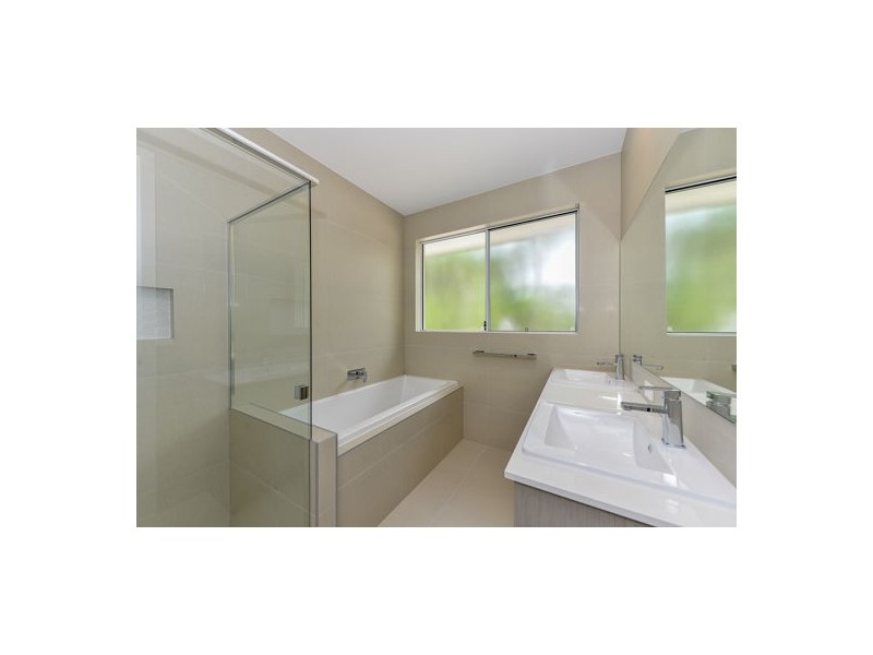 46 Straker Dr GREENWOOD GROVE, Cooroy QLD 4563