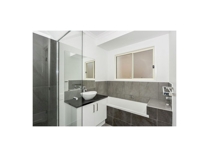 943 Beale Road, Bells Creek QLD 4551