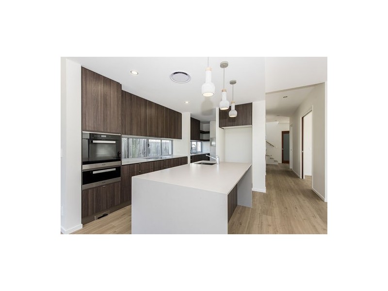 24 North Point Crescent, Pelican Waters QLD 4551