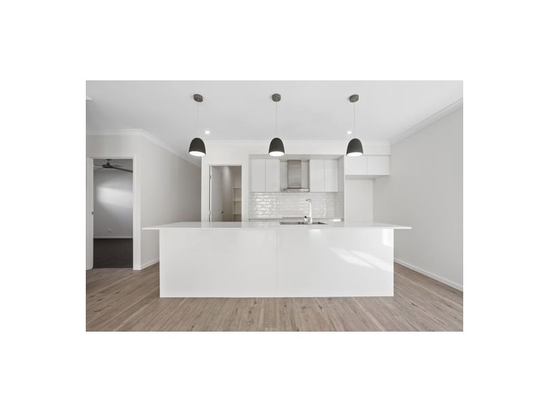 Glass House Mountains QLD 4518