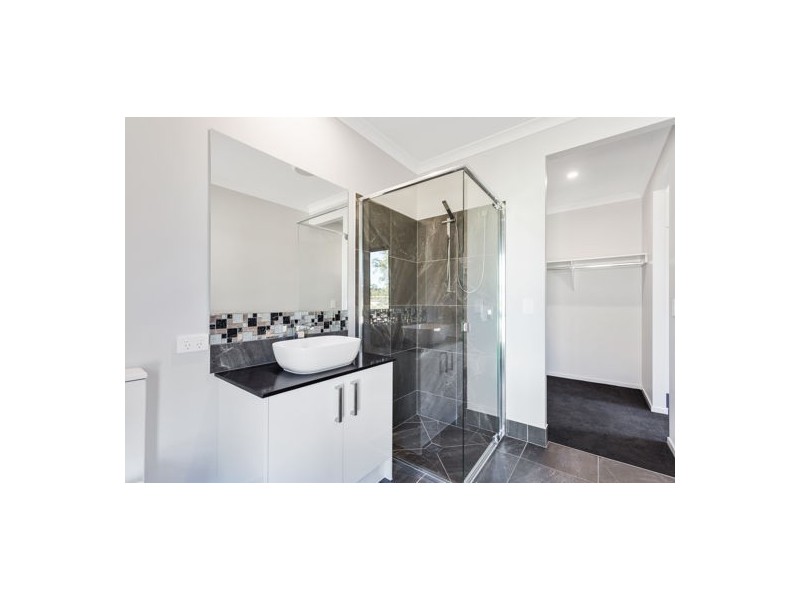 1322 Aura Central, Bells Creek QLD 4551