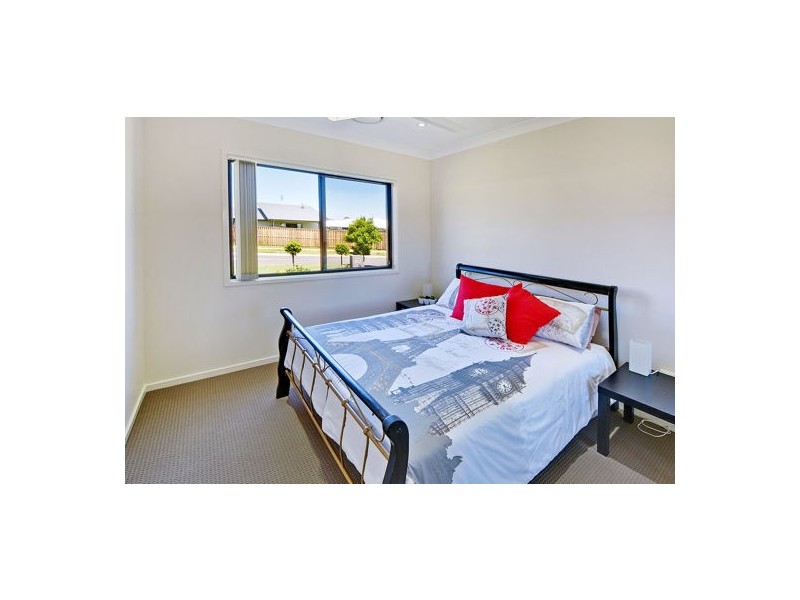 240 Aura Central, Caloundra West QLD 4551