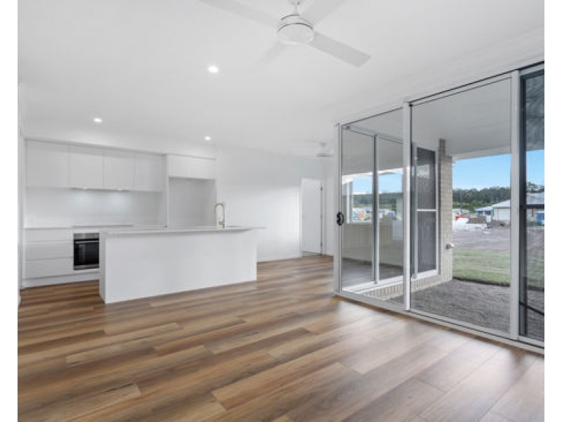 Lot 115 Excalibur Crescent, Southside QLD 4570
