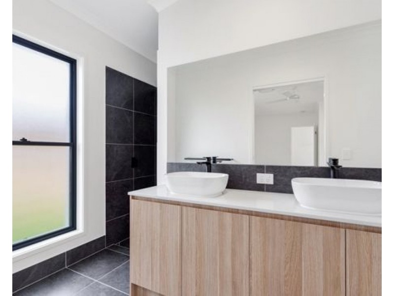 Lot 2 19 Coonowrin Road, Glass House Mountains QLD 4518