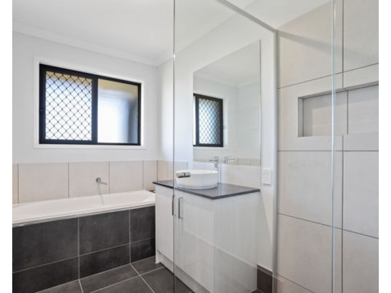 Lot 1 25 Pavilion Street, Pomona QLD 4568