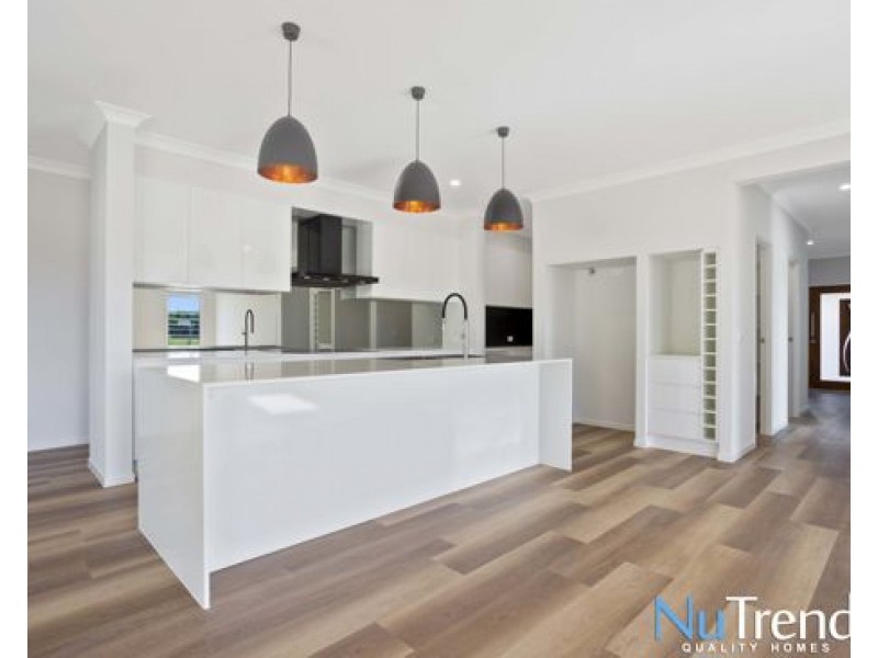 102 Country View Drive, Chatsworth QLD 4570