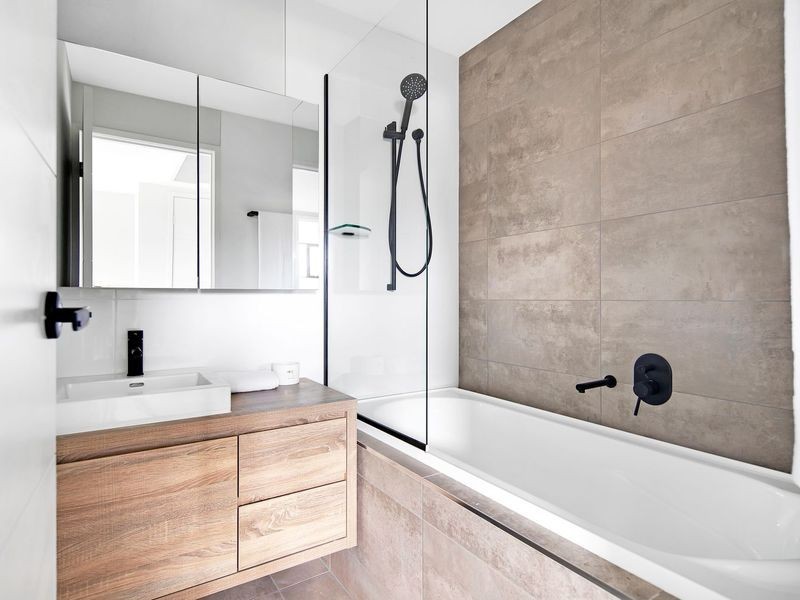 2/40 Allan Street, Southport QLD 4215