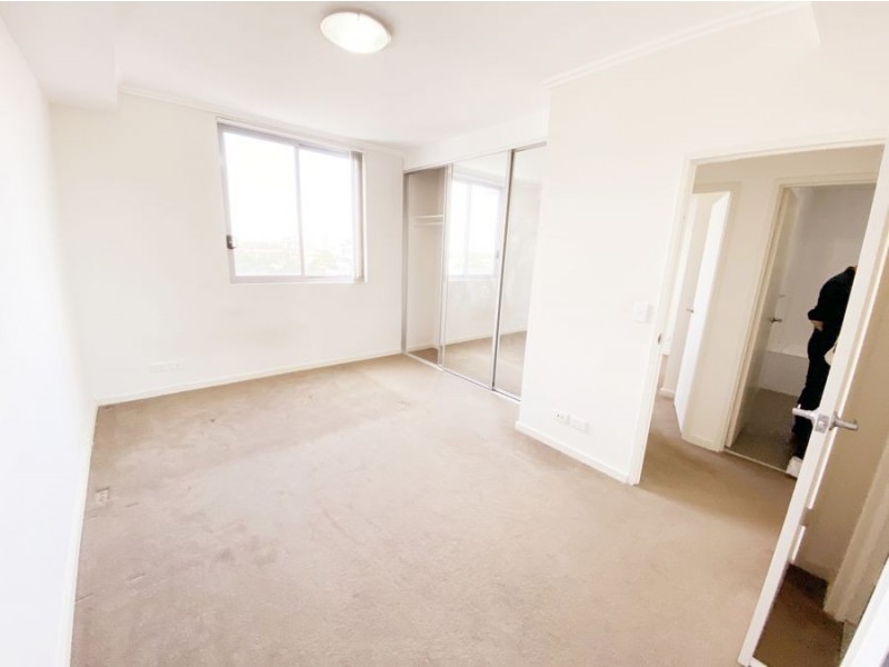 804/3-5 Weston St, Rosehill NSW 2142