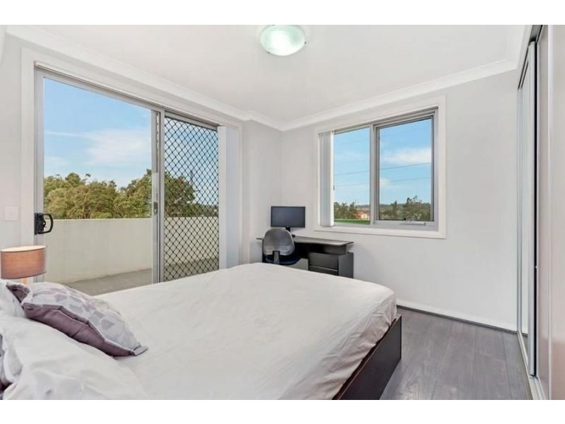 401/8D Myrtle Street, Prospect NSW 2148