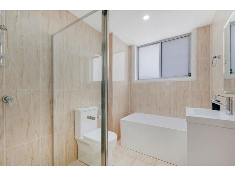 401/8D Myrtle Street, Prospect NSW 2148