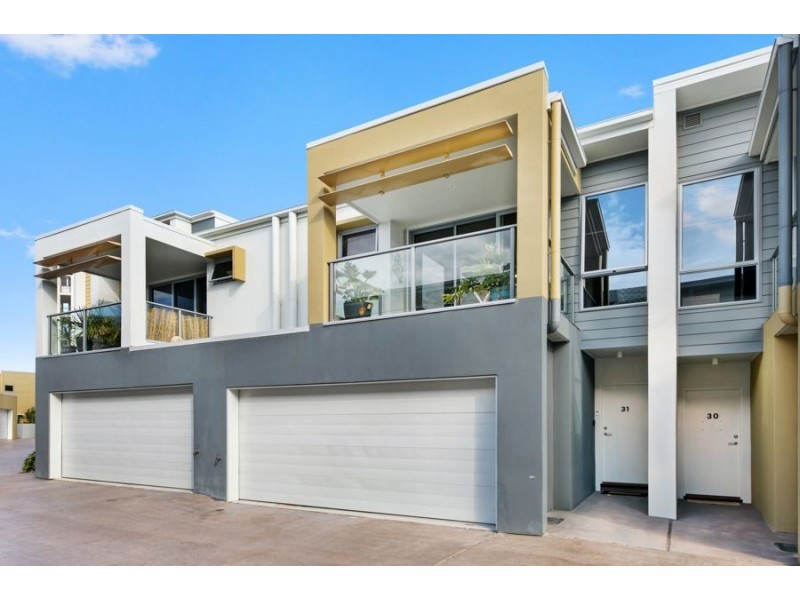 31/3400 Panorama Drive, Carrara QLD 4211