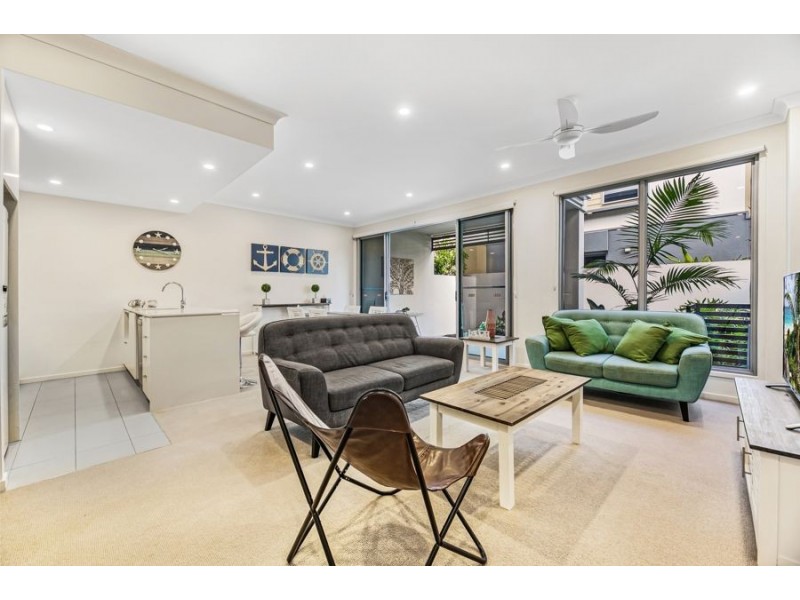 31/3400 Panorama Drive, Carrara QLD 4211