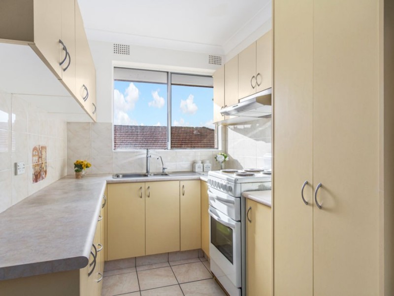 9 31-33 Fourth Avenue, Campsie NSW 2194