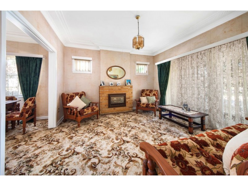 122 Moorefields Road, Kingsgrove NSW 2208