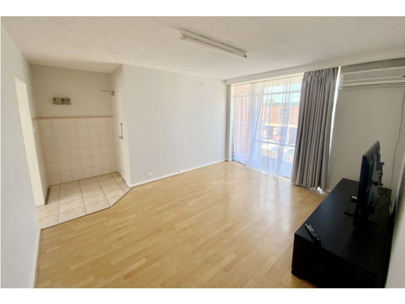 5/2 Forrest Street, Albion VIC 3020