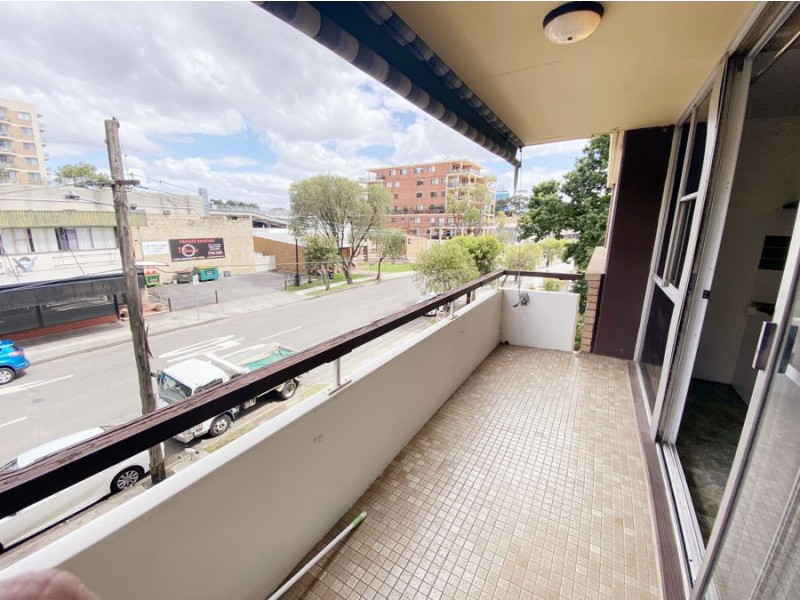 8/16 West Terrace, Bankstown NSW 2200