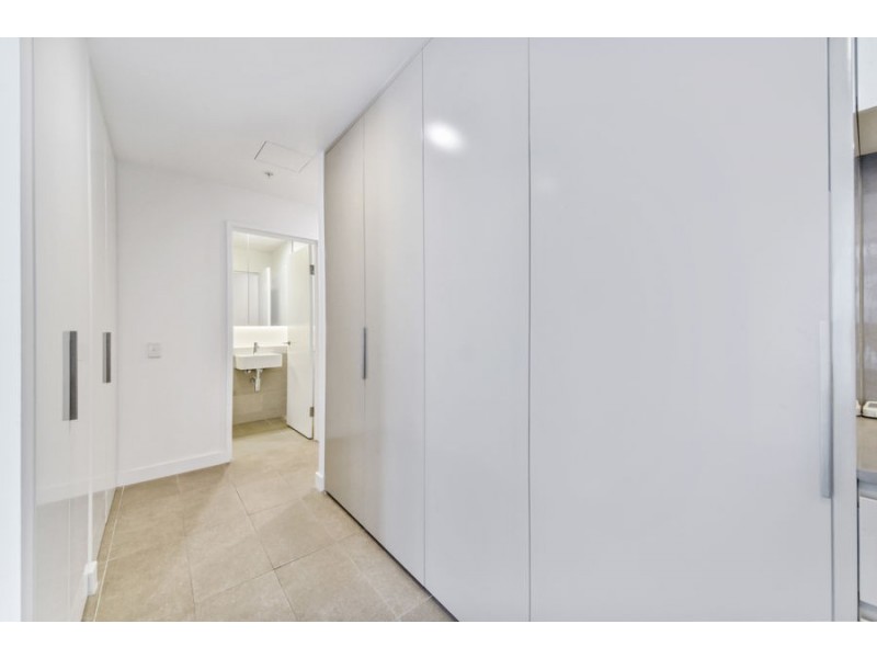 1001/20 Brodie Spark Dr, Wolli Creek NSW 2205