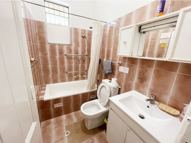 64 Doncaster Avenue, Kensington NSW 2033