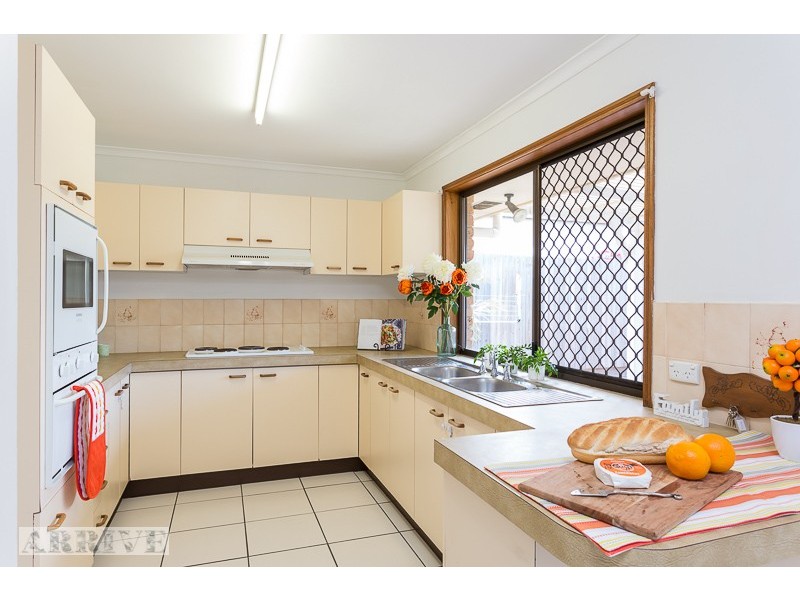 10 Warrandah Street, Rochedale South QLD 4123