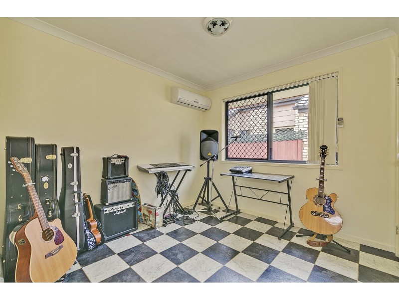 6 Lamington Place, Loganholme QLD 4129