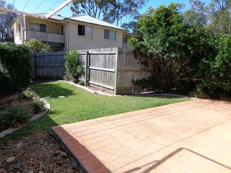 2/15 Abang Ave, Tanah Merah QLD 4128