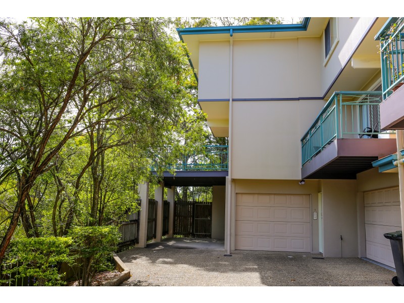 1 / 70 Crest Street, Mount Gravatt East QLD 4122