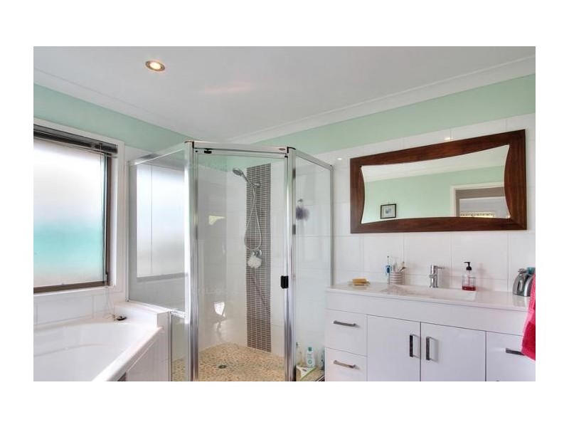 1 Eames Court, Springwood QLD 4127