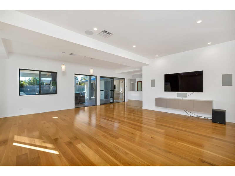 14 Chanel Court, Eight Mile Plains QLD 4113