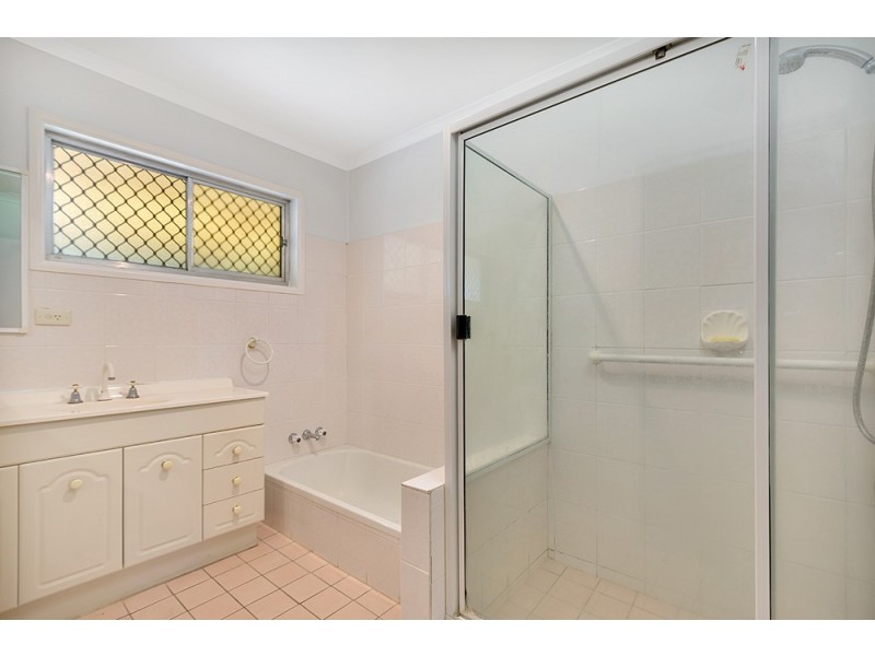 6 Romford Drive, Rochedale South QLD 4123