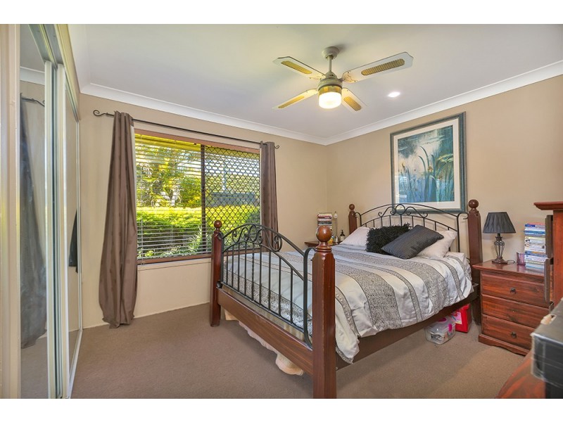 33 Passerine Drive, Rochedale South QLD 4123