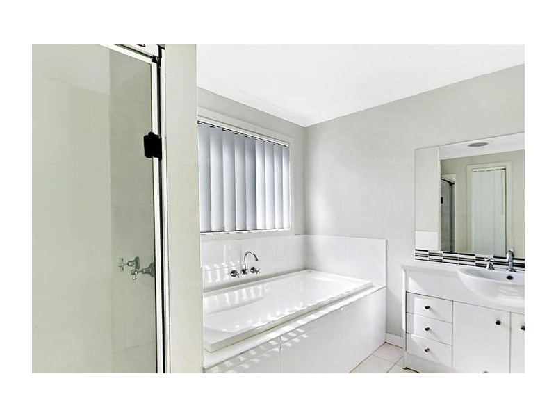 28 Seashell, Coomera QLD 4209