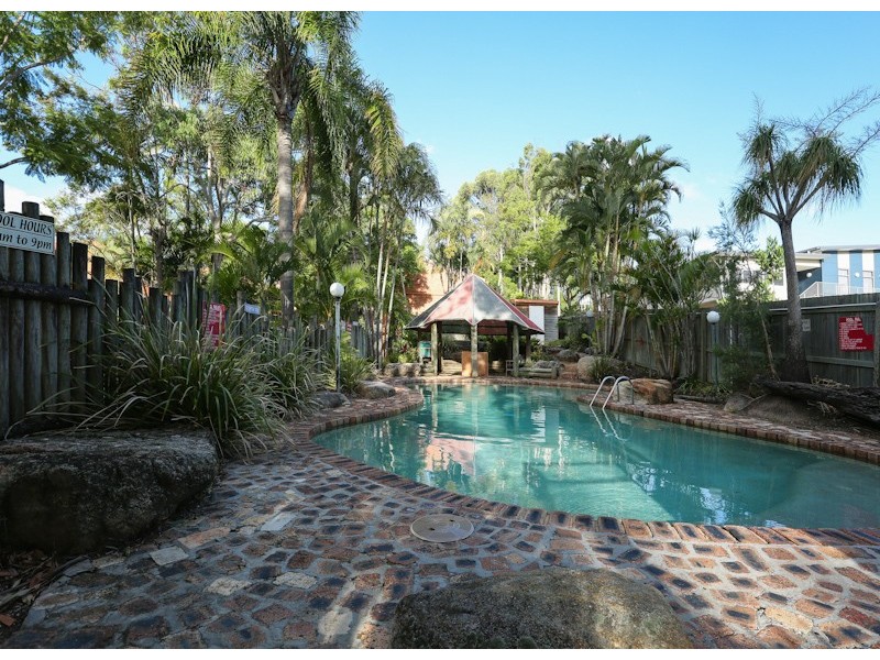 2/111 Barbaralla Drive, Springwood QLD 4127