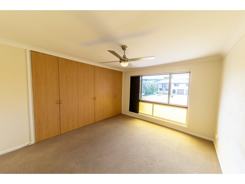 61 Barbaralla Drive, Springwood QLD 4127