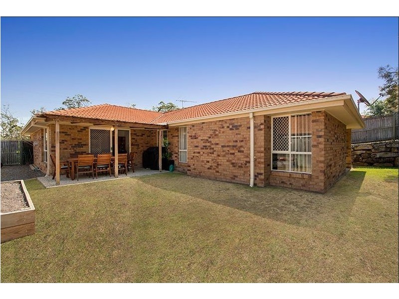 25 Appleton St, Carindale QLD 4152