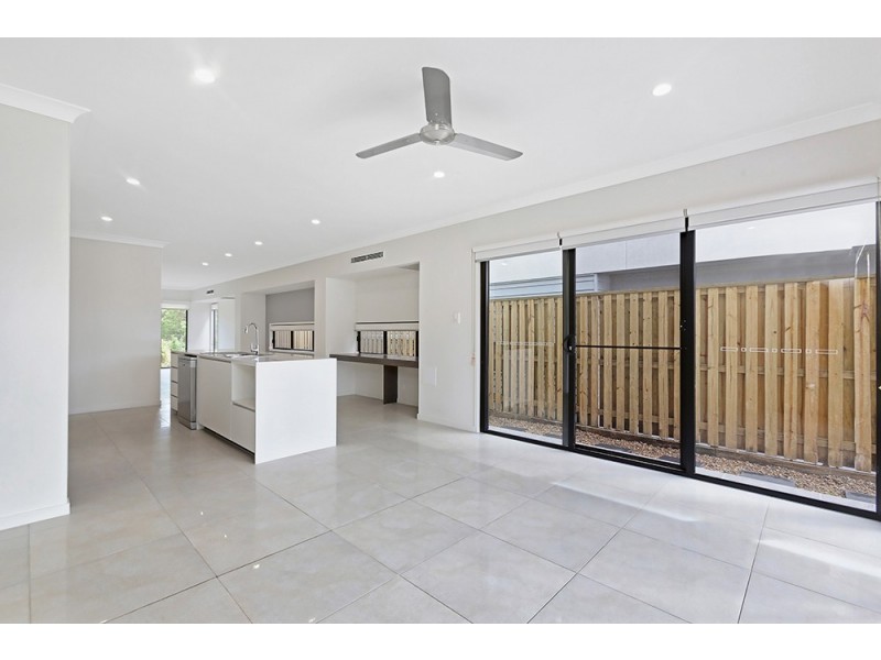 88 Kookaburra Circuit, Rochedale QLD 4123