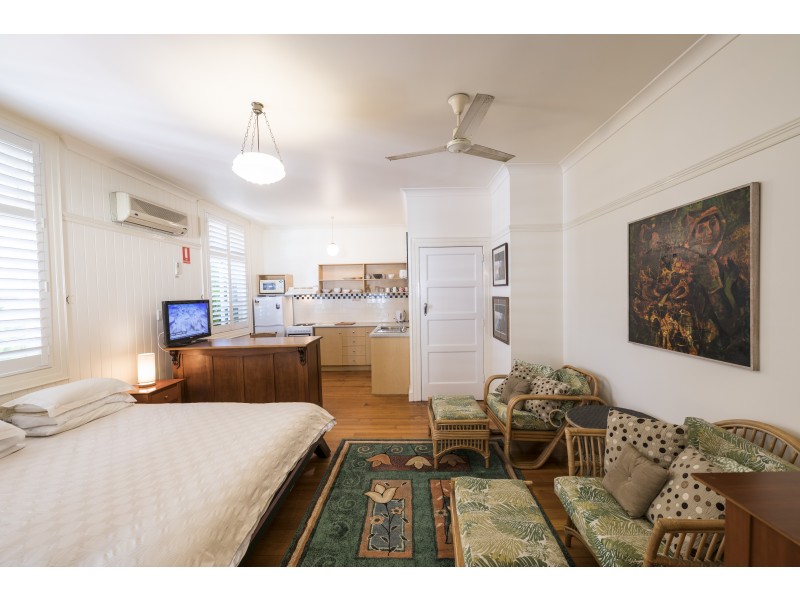 2/3 Moreton Street, New Farm QLD 4005