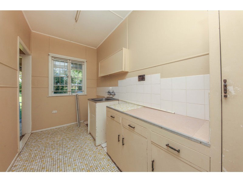 53 Broadwater Road, Mount Gravatt East QLD 4122