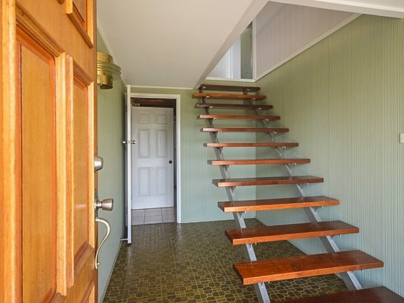 232 Broadwater Road, Mansfield QLD 4122