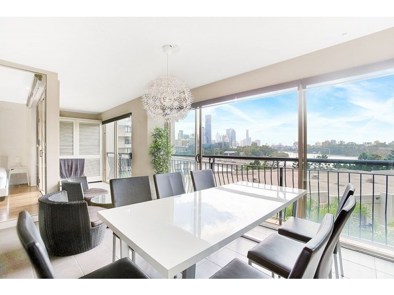 25/50 Lower River Terrace, South Brisbane QLD 4101