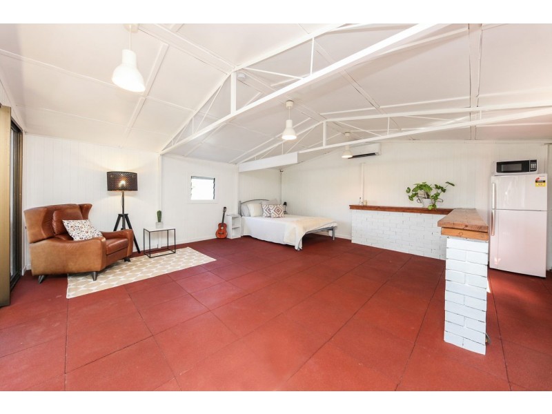 153 Wanda Road, Upper Mount Gravatt QLD 4122