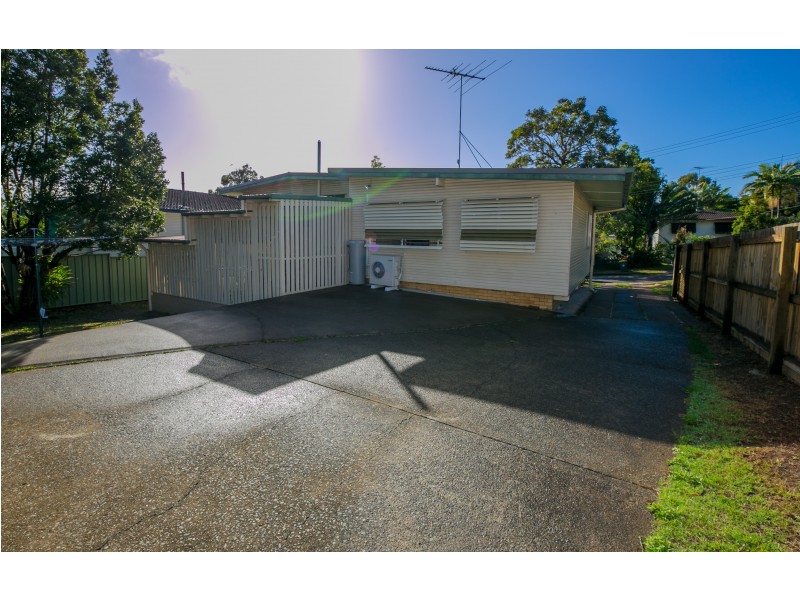 6 Ingal, Wishart QLD 4122