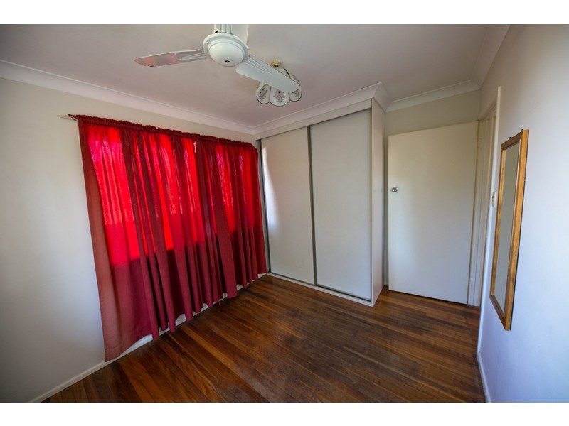 8 Louise Street, Underwood QLD 4119
