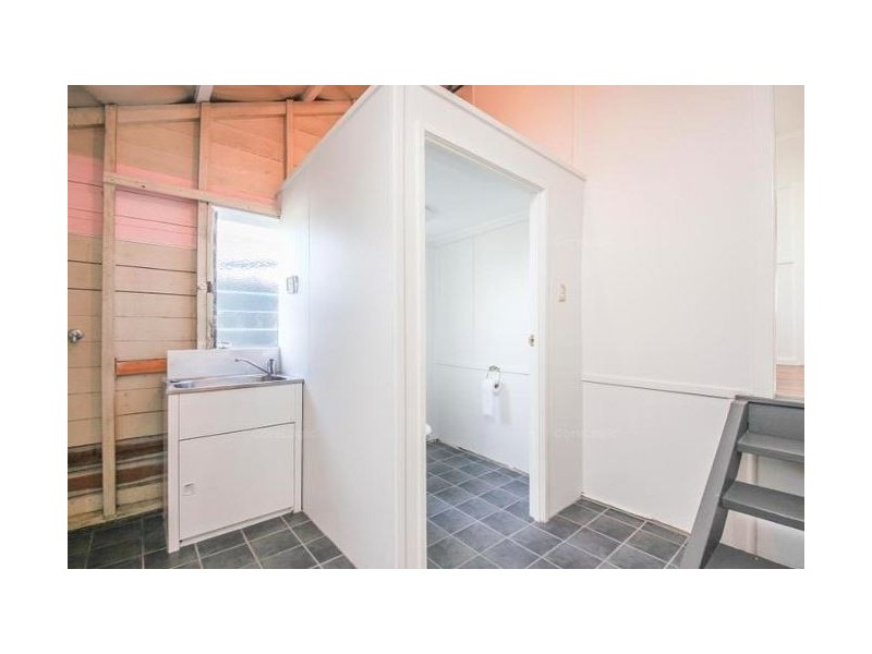 83 Broadwater Road, Mount Gravatt East QLD 4122